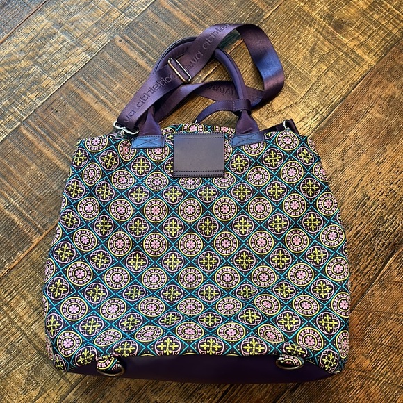 Ivivva by Lululemon convertible tote. - Picture 2 of 11